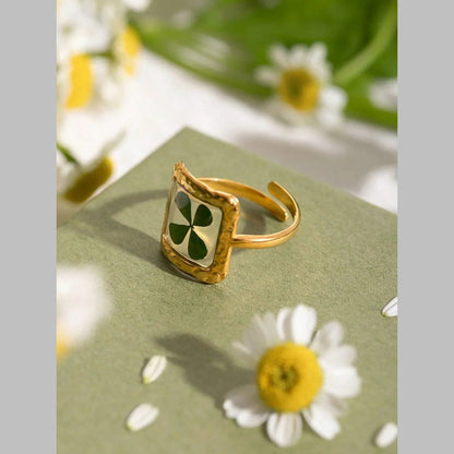 Blooming Elegance Ring Set